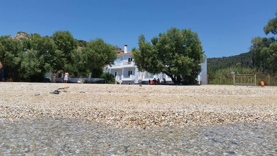 Pano sto Kyma Studios Plomari Esterno foto