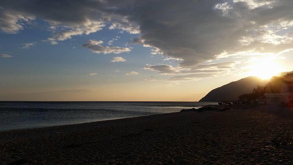 Pano sto Kyma Studios Plomari Esterno foto
